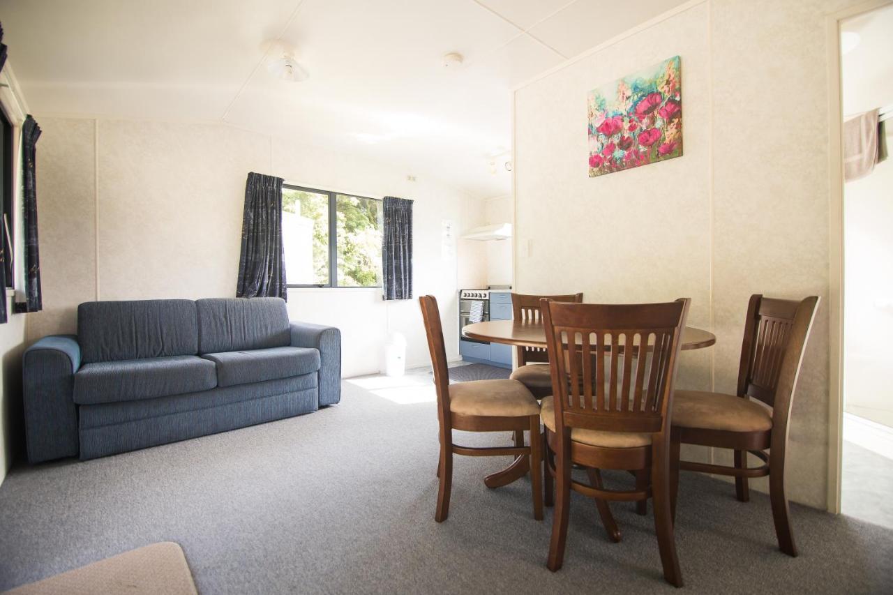 Stratford Motel & Holiday Park Buitenkant foto